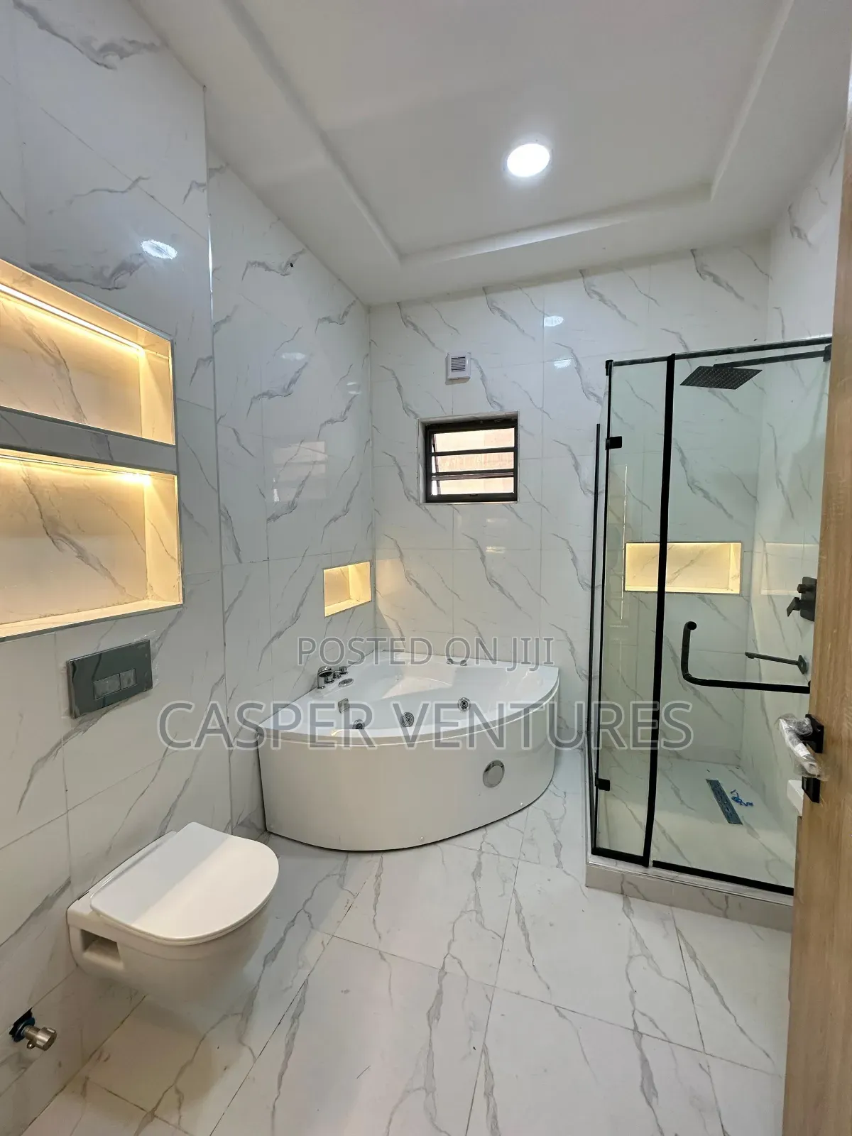 4bdrm Duplex in Bera, Chevron for sale