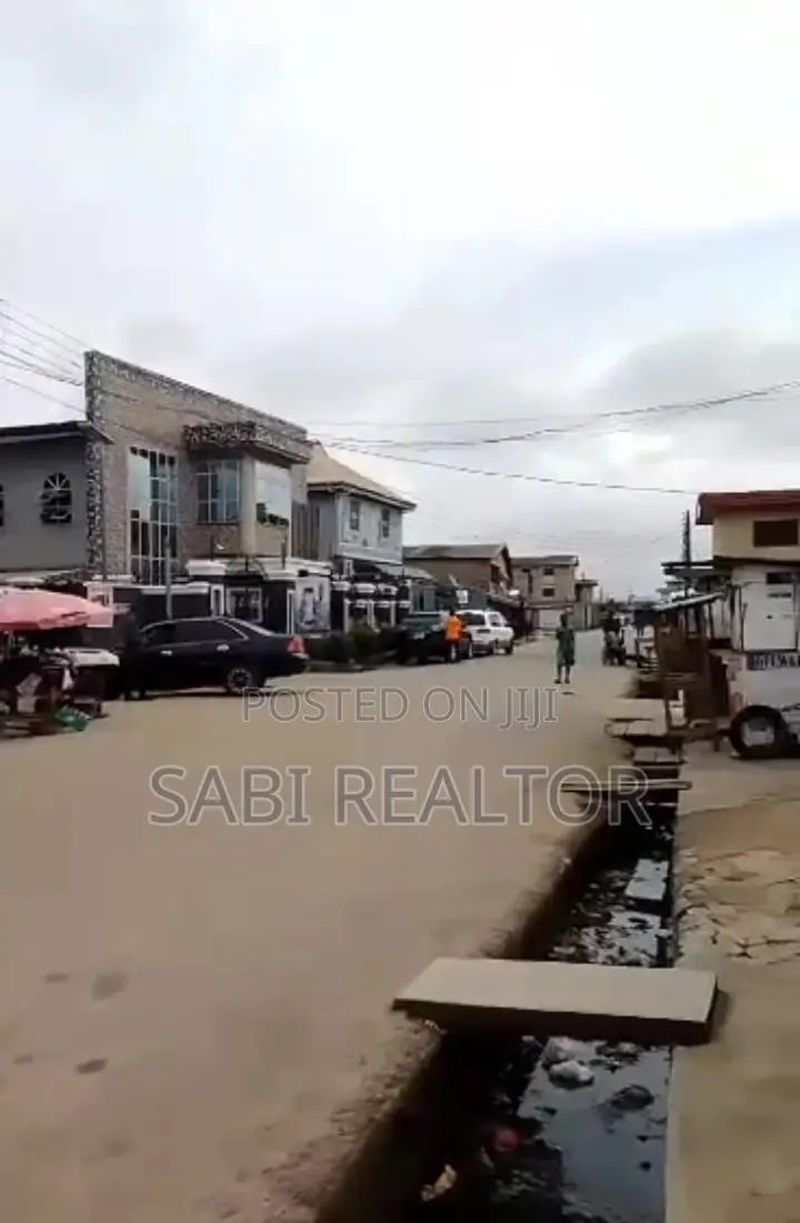 700 SQM of Land Close to Poole Bus Stop Akowonjo for Sale