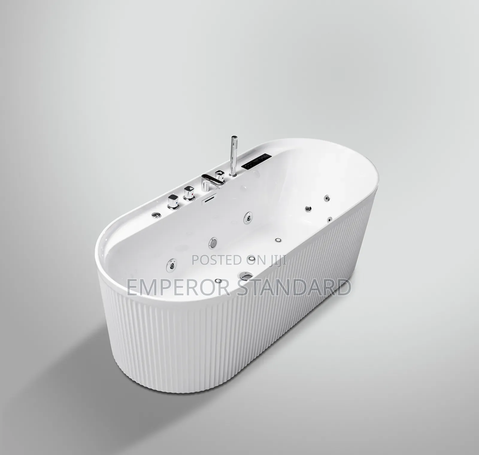 Jacuzzi Executive Bathtub With Faucet