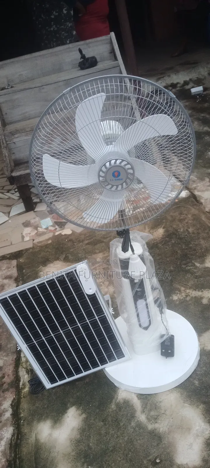 Solar Fan With Mosquito Repellent