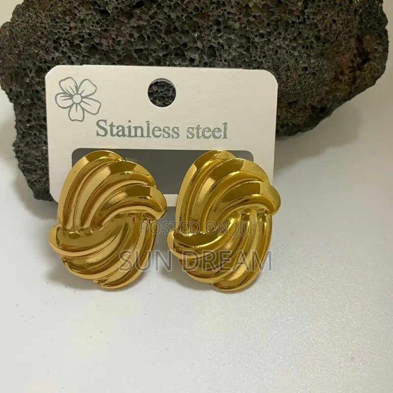 Fashion Jewelry Woman Stainless Steel Earrings Lady Golden Earrings
