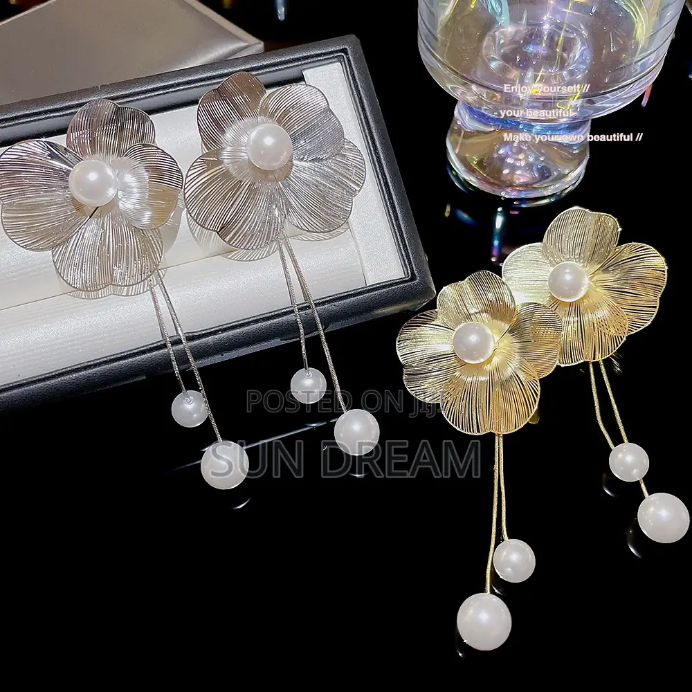 Lady Flower Earrings Silver Earrings Woman Gift