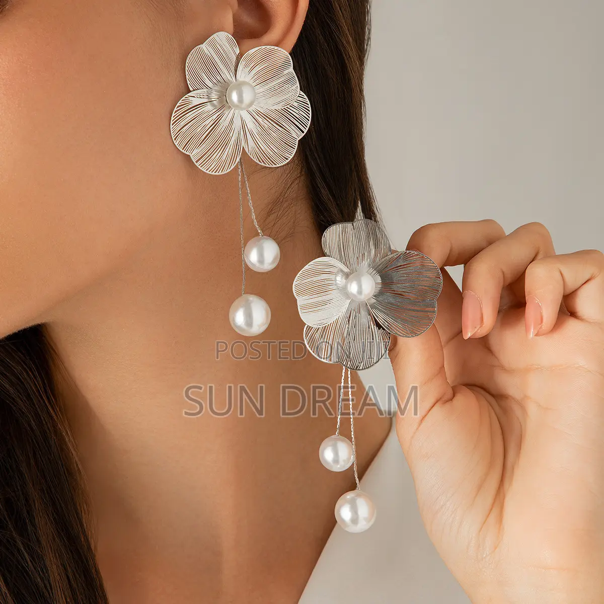 Lady Flower Earrings Silver Earrings Woman Gift