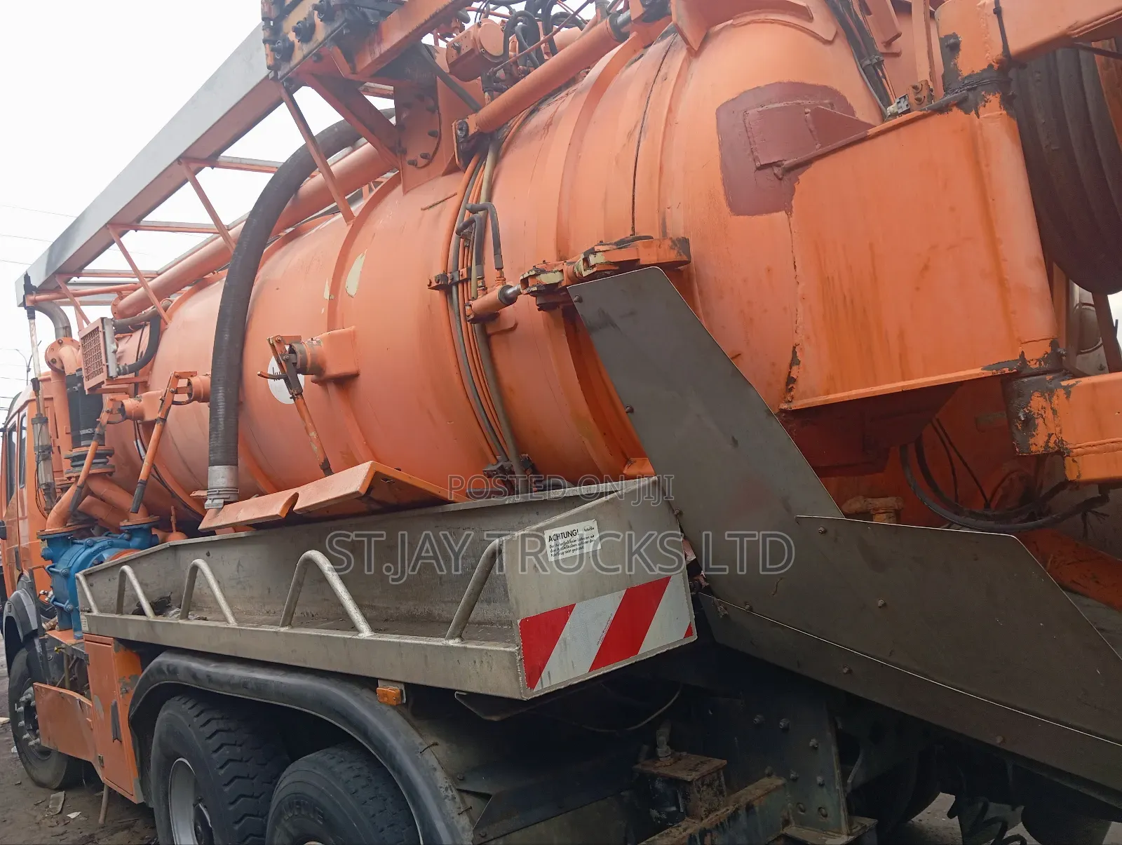 Mercedes Benz Sewage Truck
