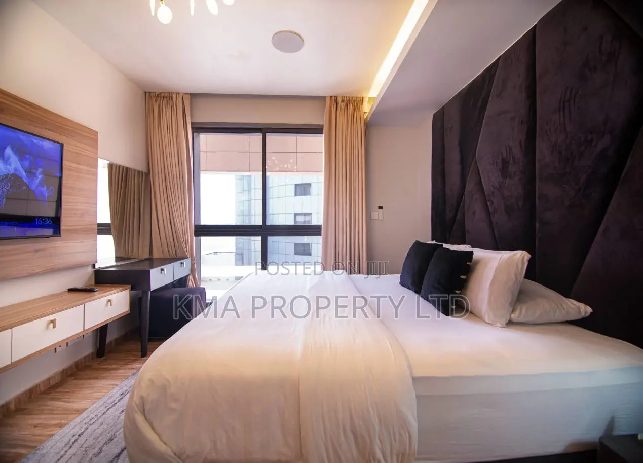 Luxurious 2 Bedroom Apartment Private Cinema