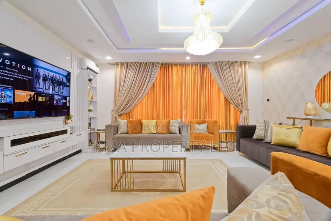 Luxurious 4 Bedrooms Duplex