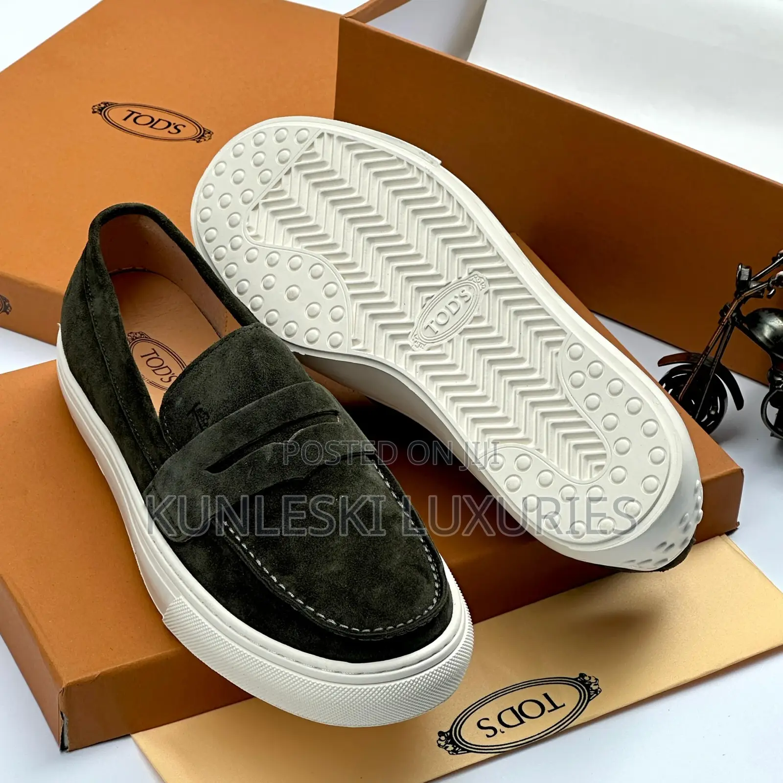 Original Tods Suede Loafers Sneakers Collections in 4 Color Ways