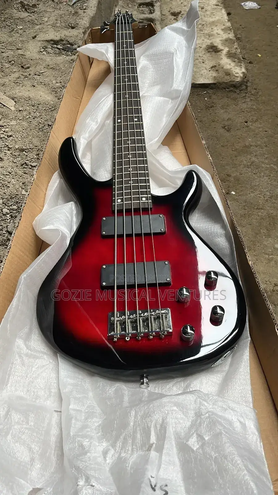 Original Ibanze Bass Guitar With Quality and Sweet Sound 