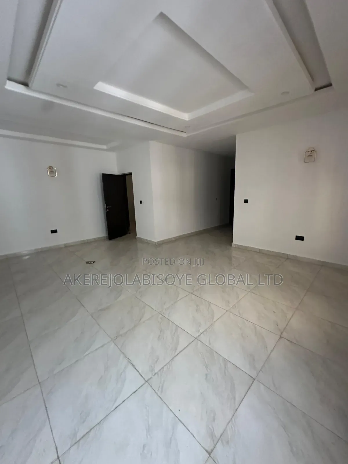 4bdrm Townhouse/Terrace in Katampe (7Min To for sale
