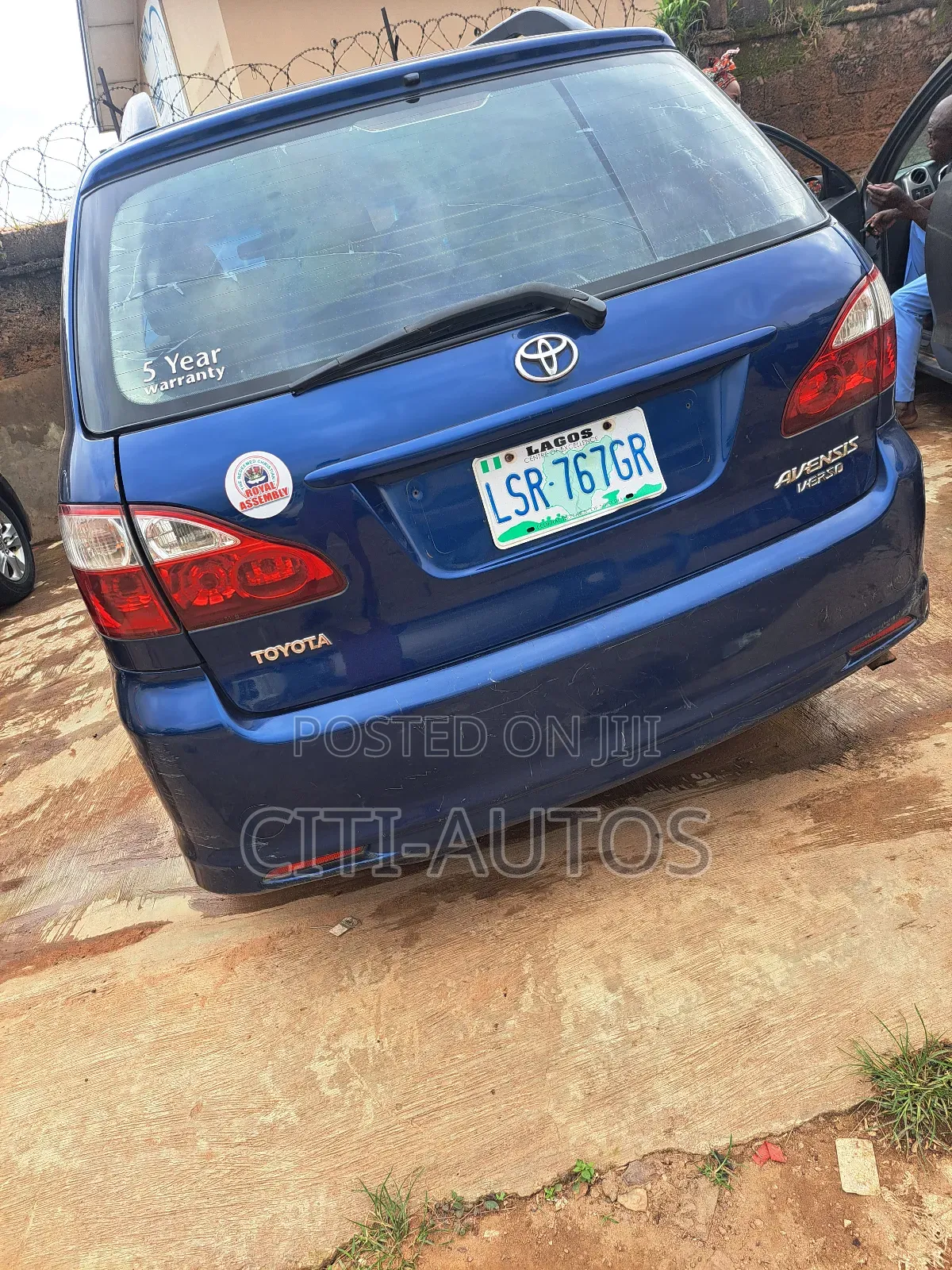 Toyota Avensis Verso 2005 Blue