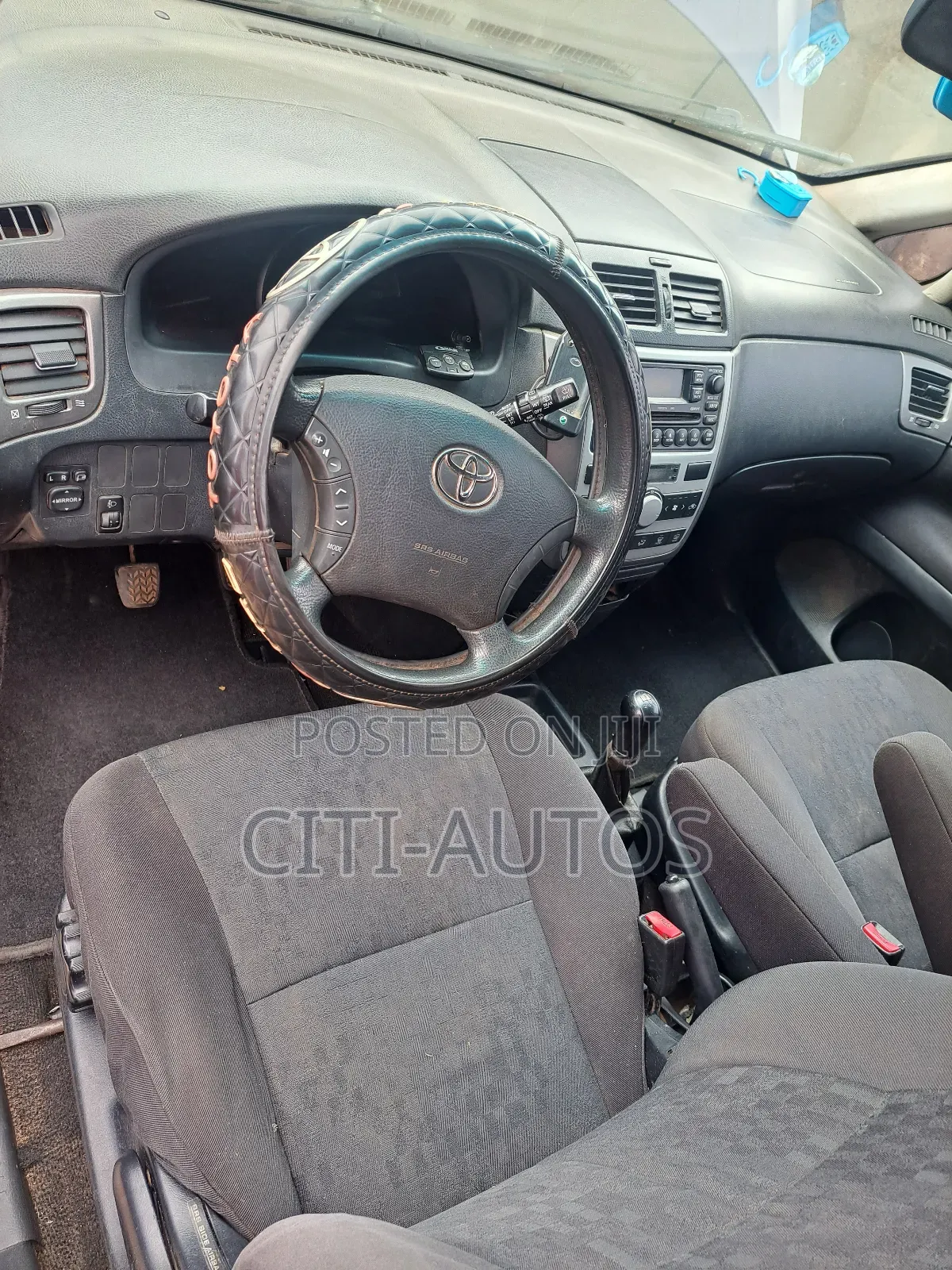 Toyota Avensis Verso 2005 Blue
