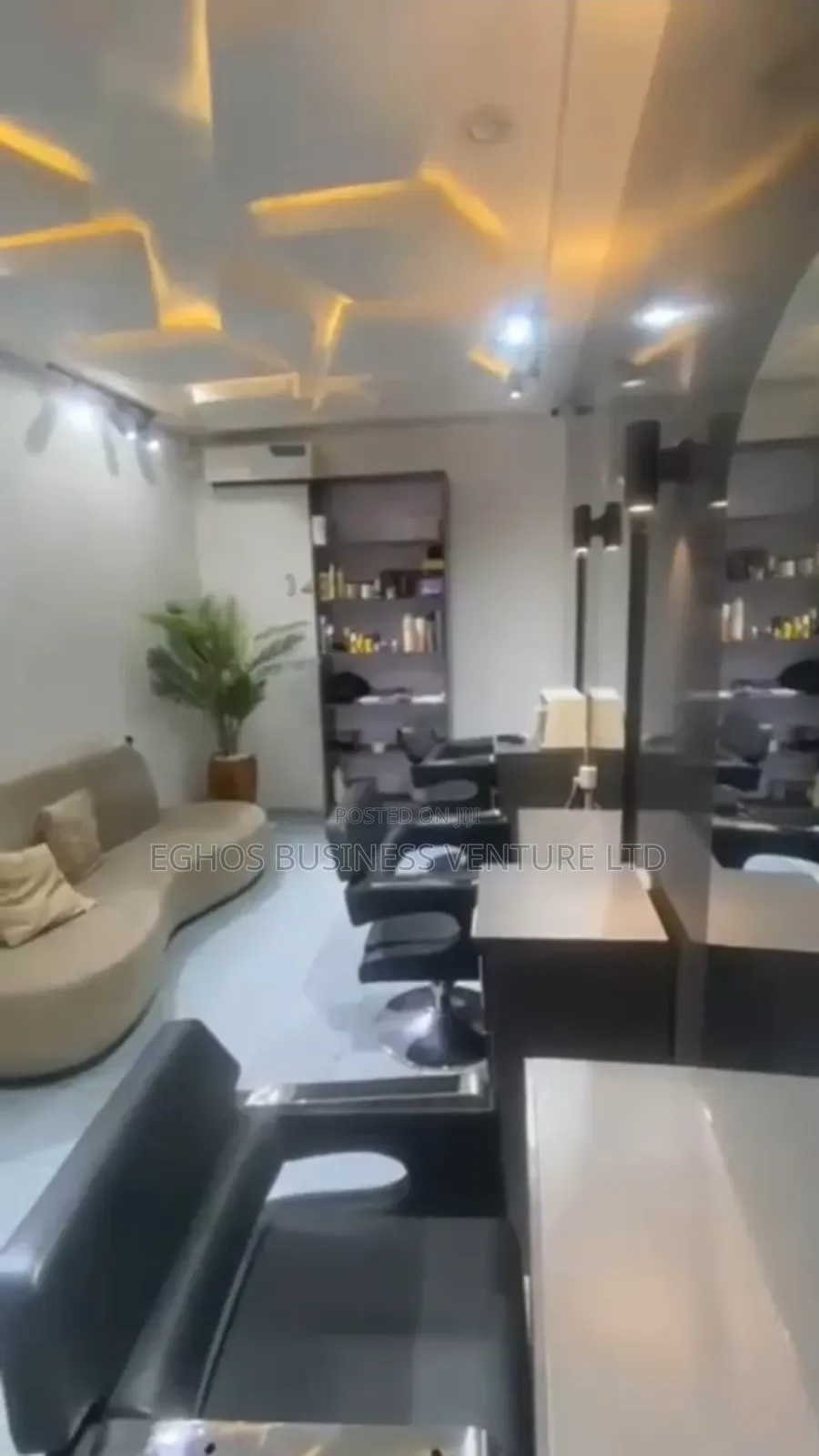 Unisex Saloon for Sale