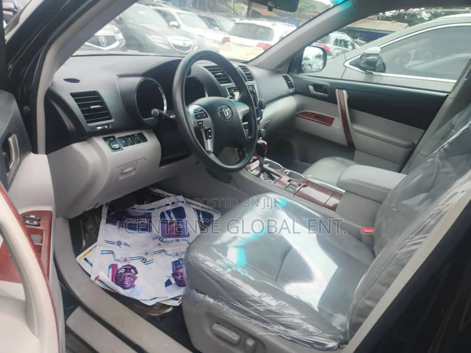 Toyota Highlander Plus 3.5L 4WD 2013 Black