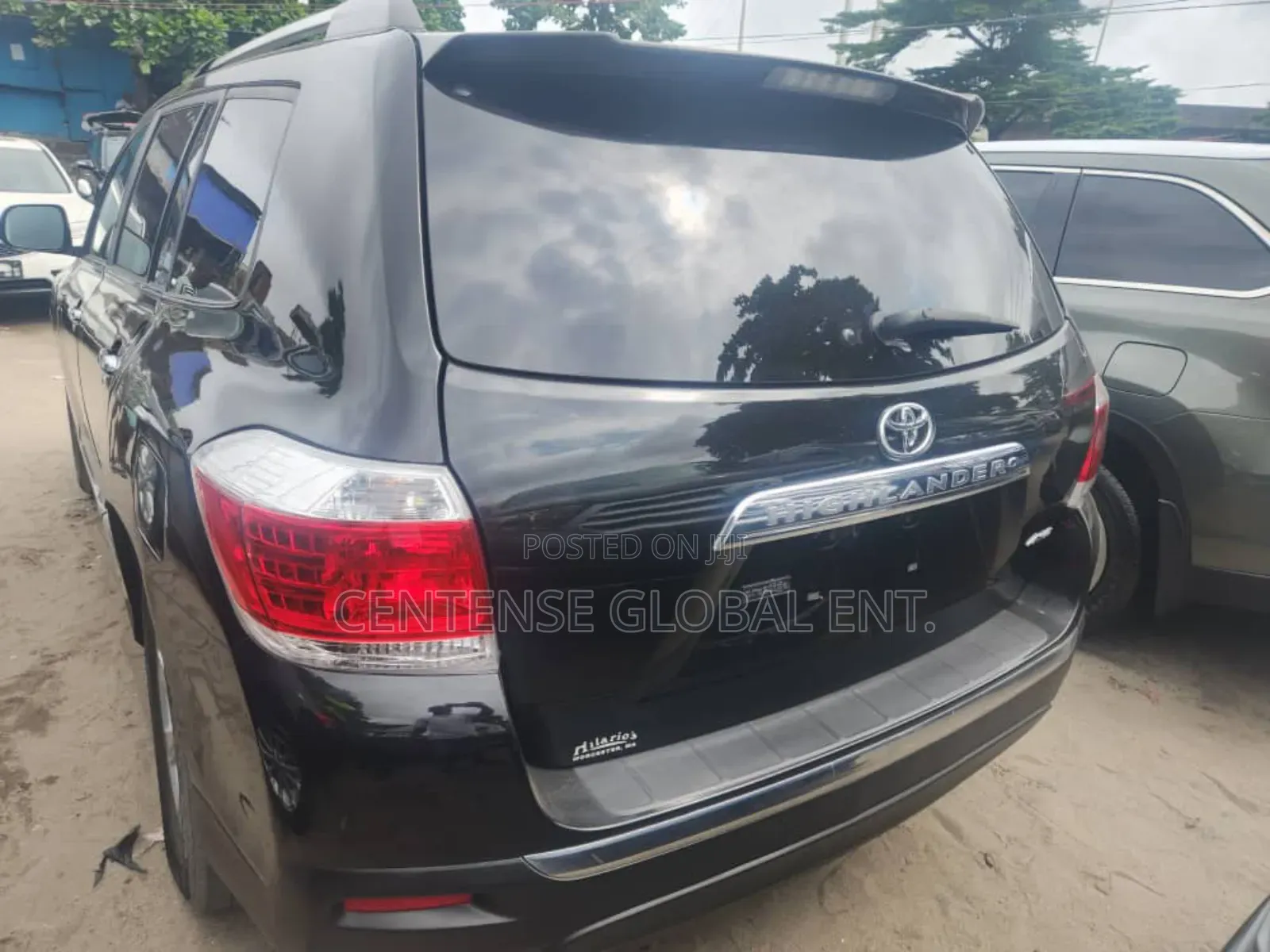 Toyota Highlander Plus 3.5L 4WD 2013 Black