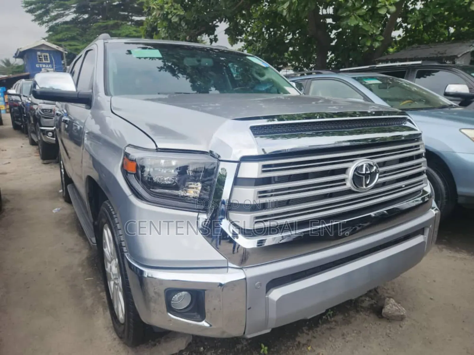Toyota Sequoia Platinum 4dr SUV 4WD (5.7L 8cyl 6A) 2016 Silver