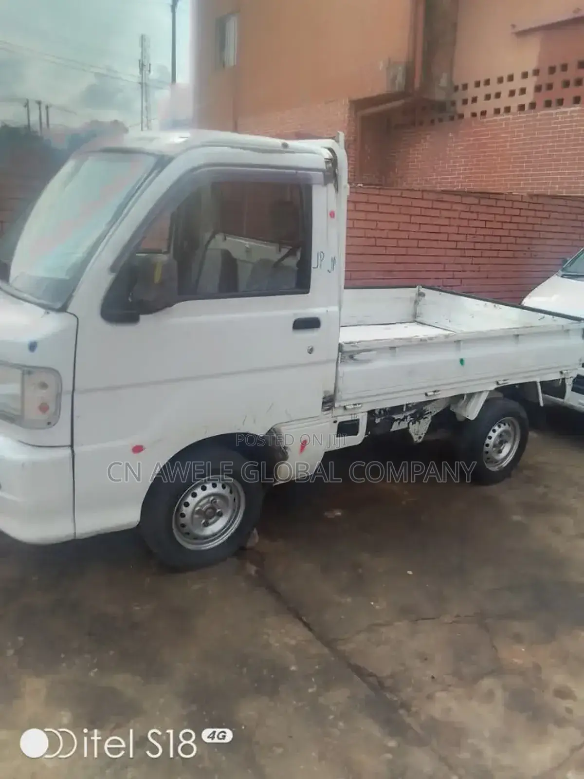 Daihatsu Hijet Mini Truck Shuttle 2015 White