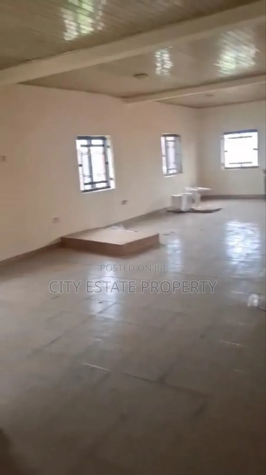 Open Plan Office / Hall for Rent