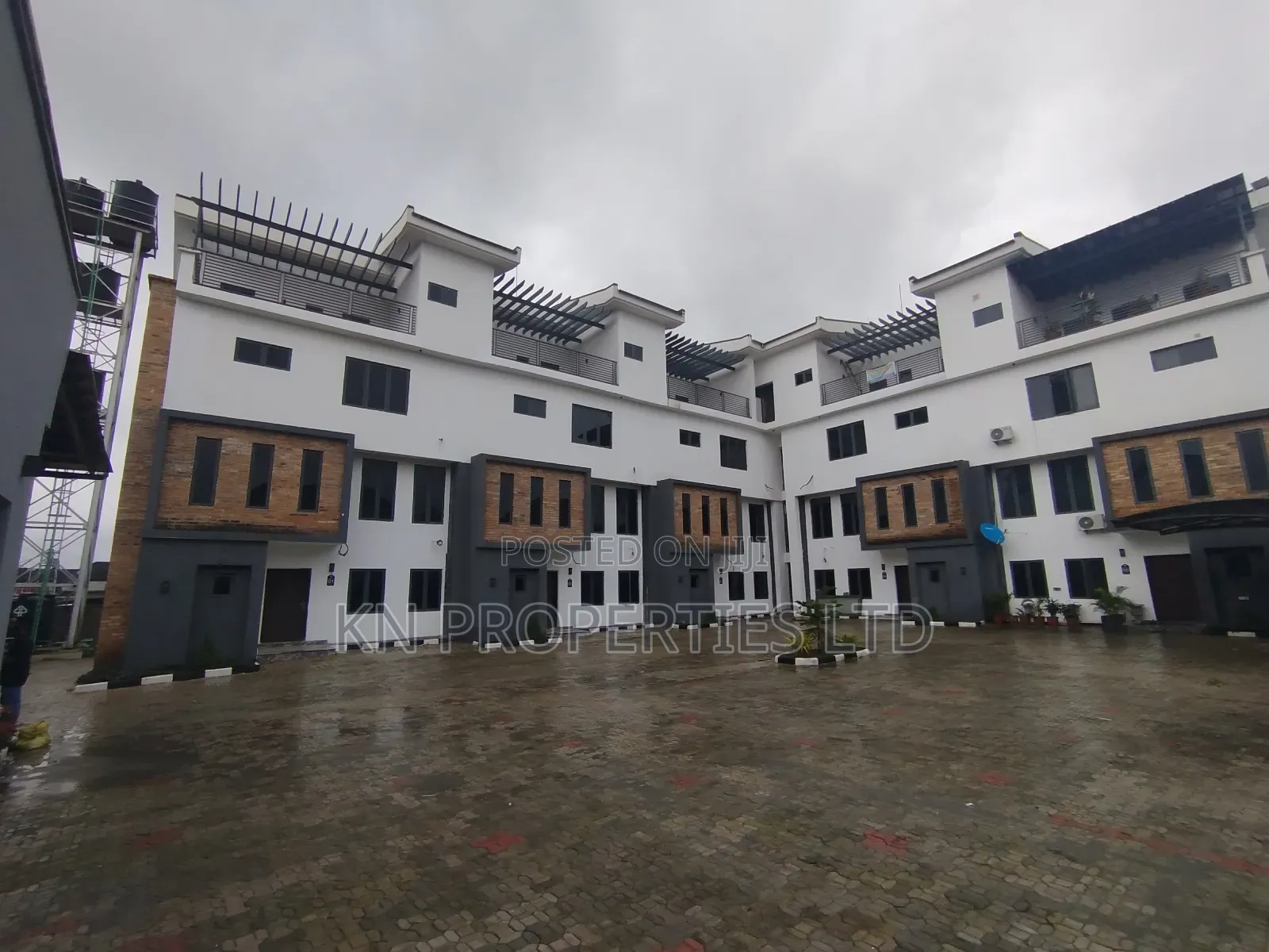 4bdrm Townhouse/Terrace in Jabi for sale