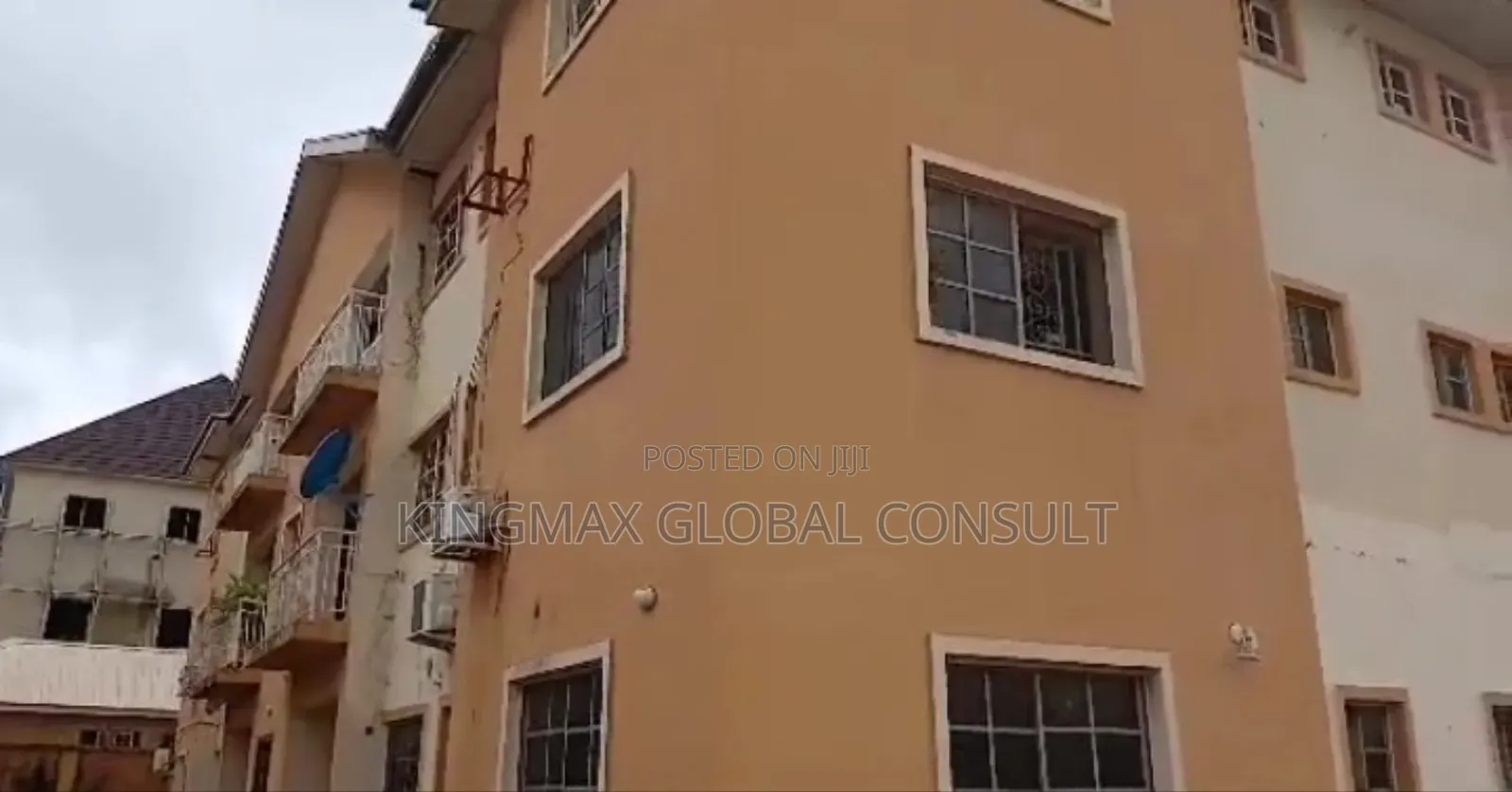 3bdrm Block of Flats in Wuye for sale