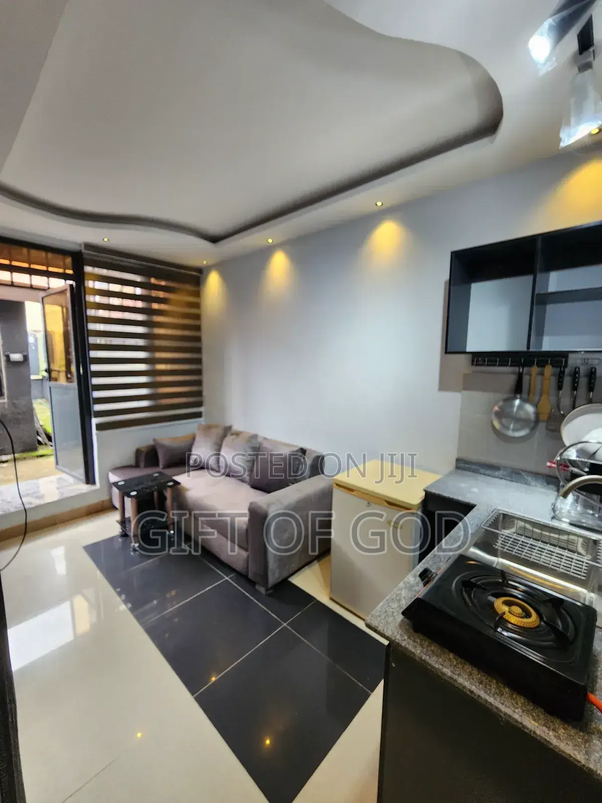 One Bedroom Apartment