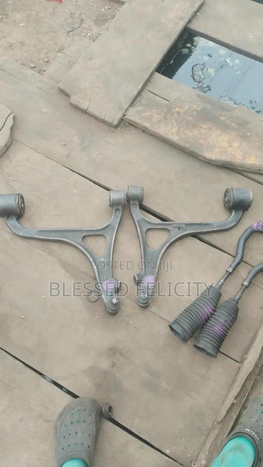 Lower Arm Mercedes Benz W203 4 Matic
