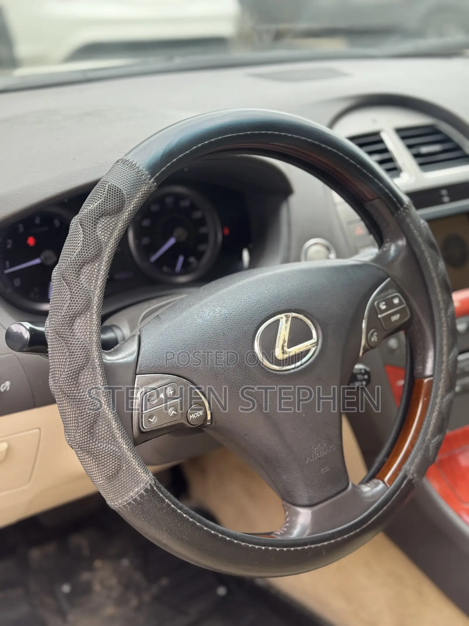 Lexus ES 350 2011 Gold