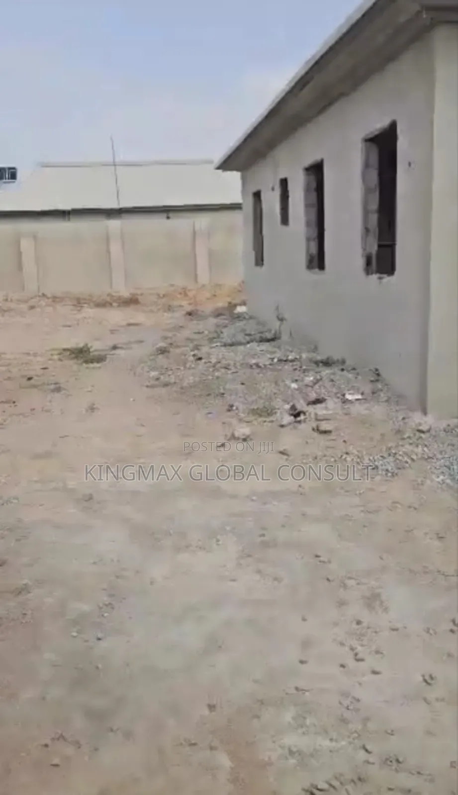 3bdrm Bungalow In Lugbe Abuja For Sale