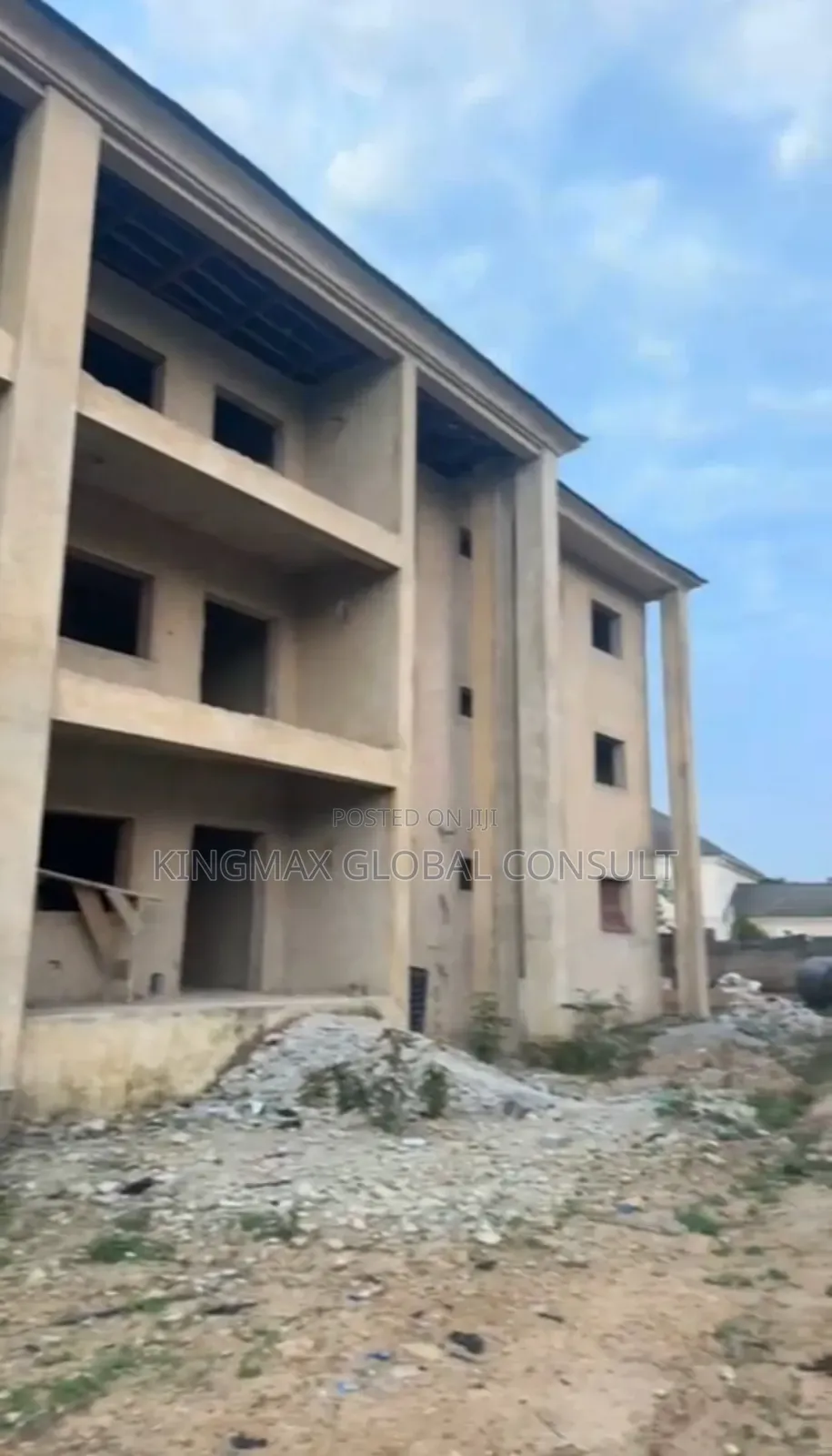 3bdrm Block of Flats in Apo Abuja for sale