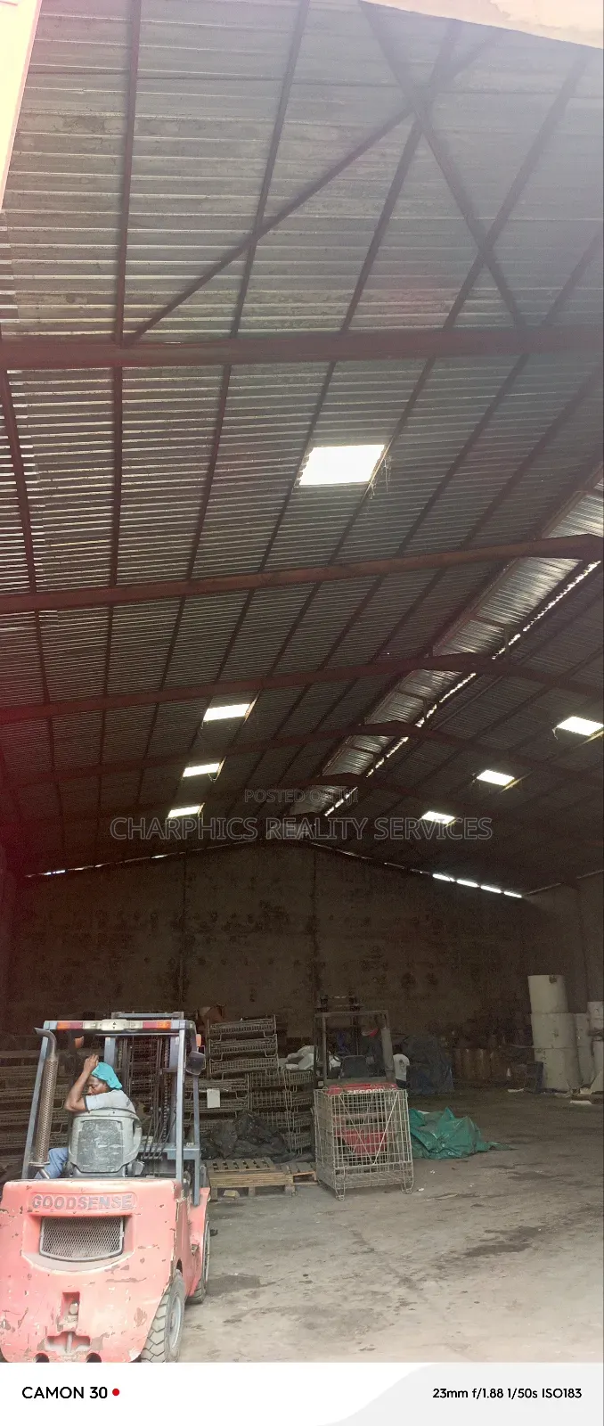 37000sqft Warehouse Off Eric Moore Surulere