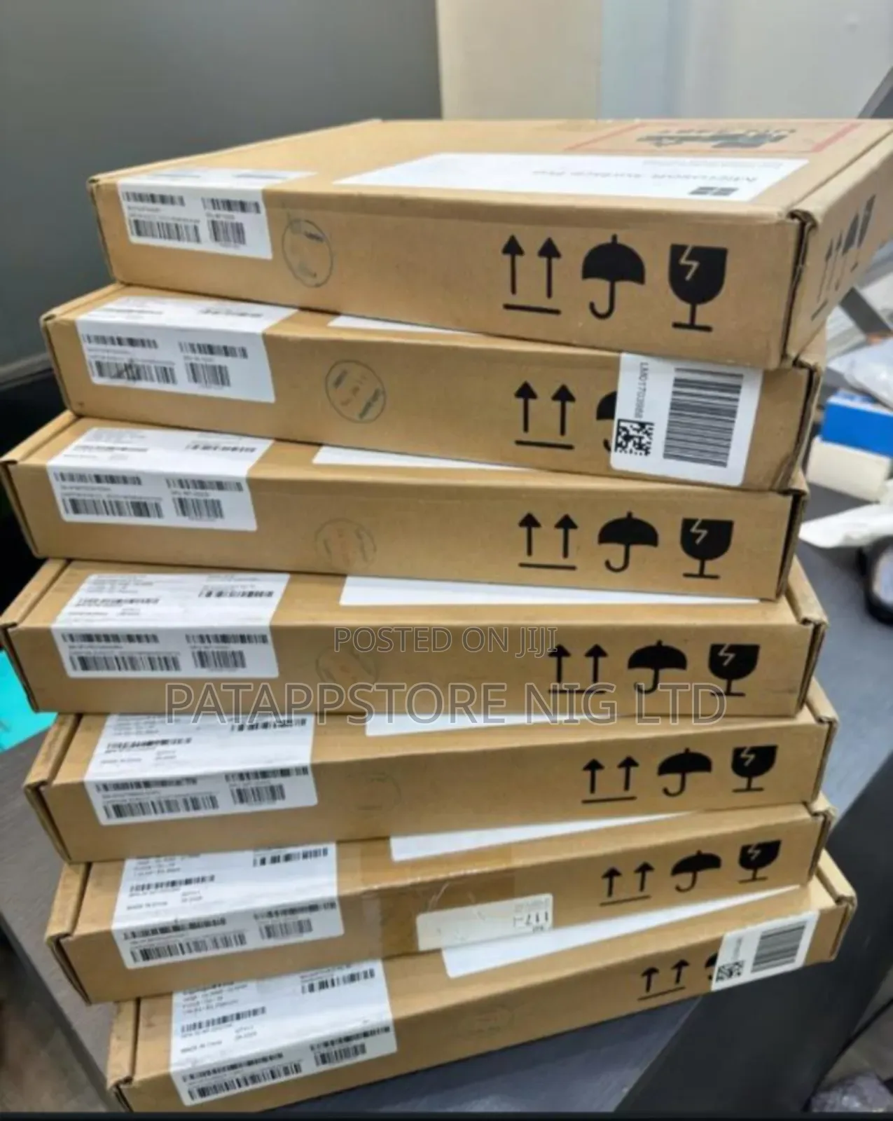 New Microsoft Surface Pro 11th Edition, a Copilot+ PC 32GB SSD 1T