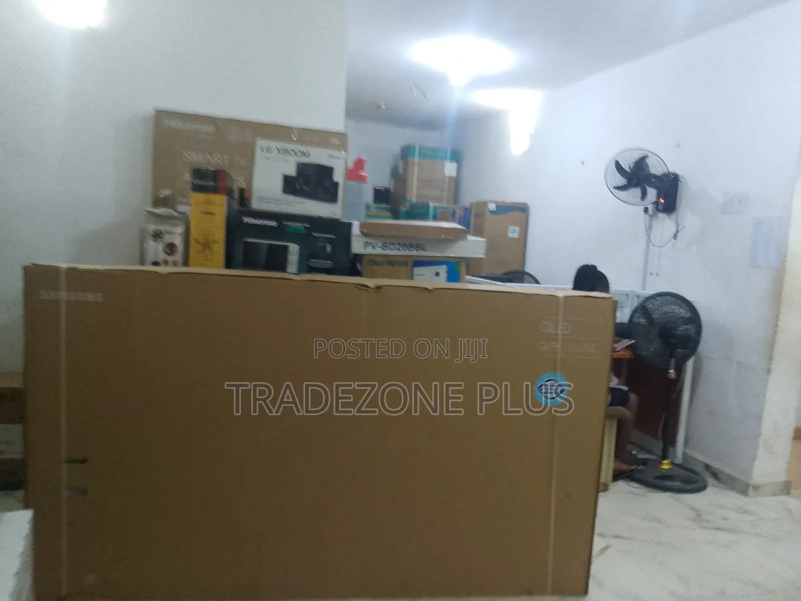 Transform Your Living Room With Samsung 85" Qled Tv