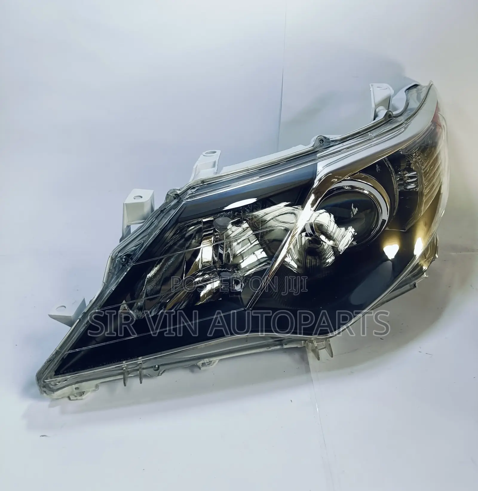 Toyota Camry 2012 Se Dark Headlight/Headlamp