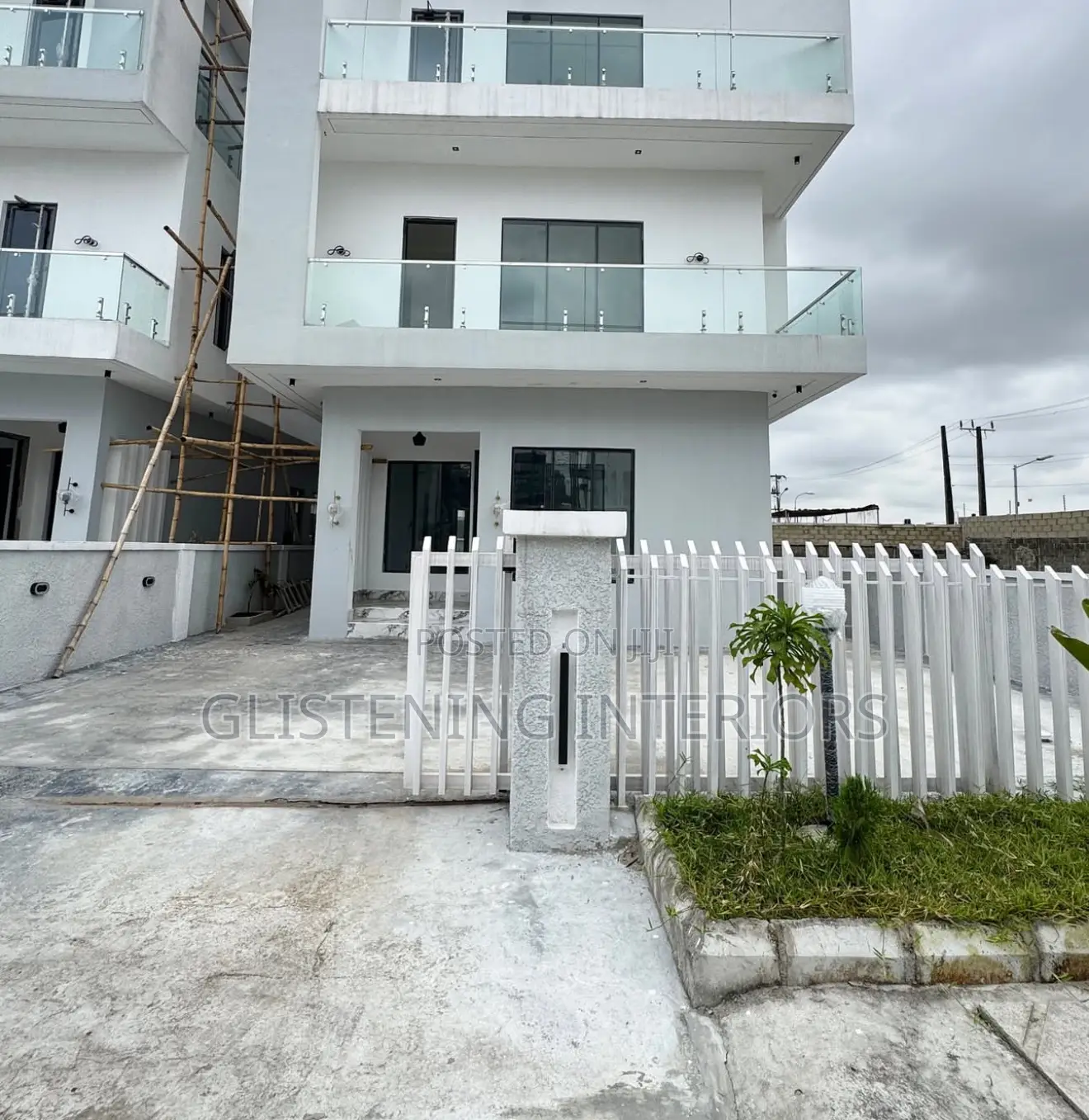 Balcony 10mm Plain Tempered Glass