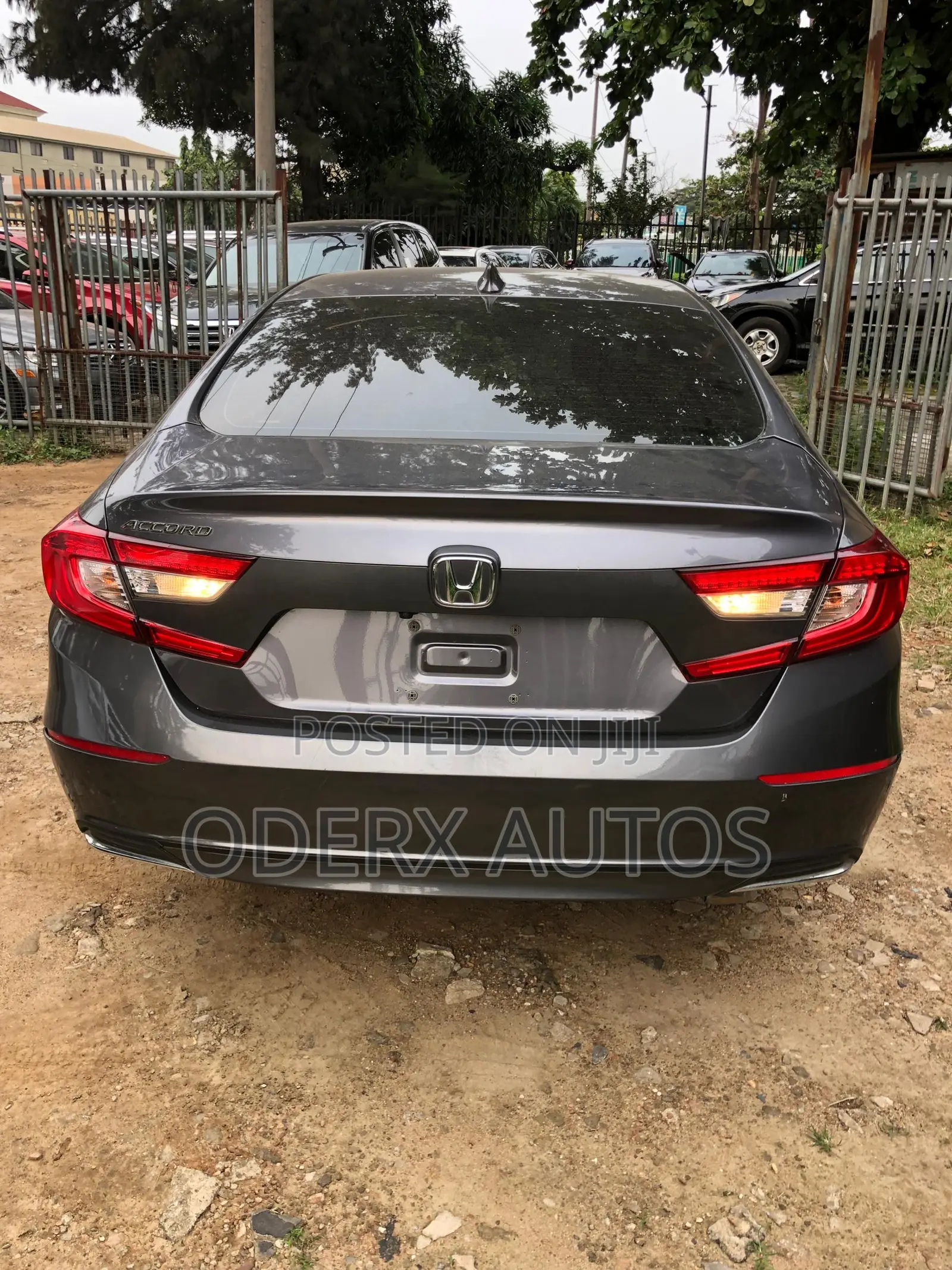 Honda Accord Sport (2.0L 4cyl Turbo 10A) 2019 Gray