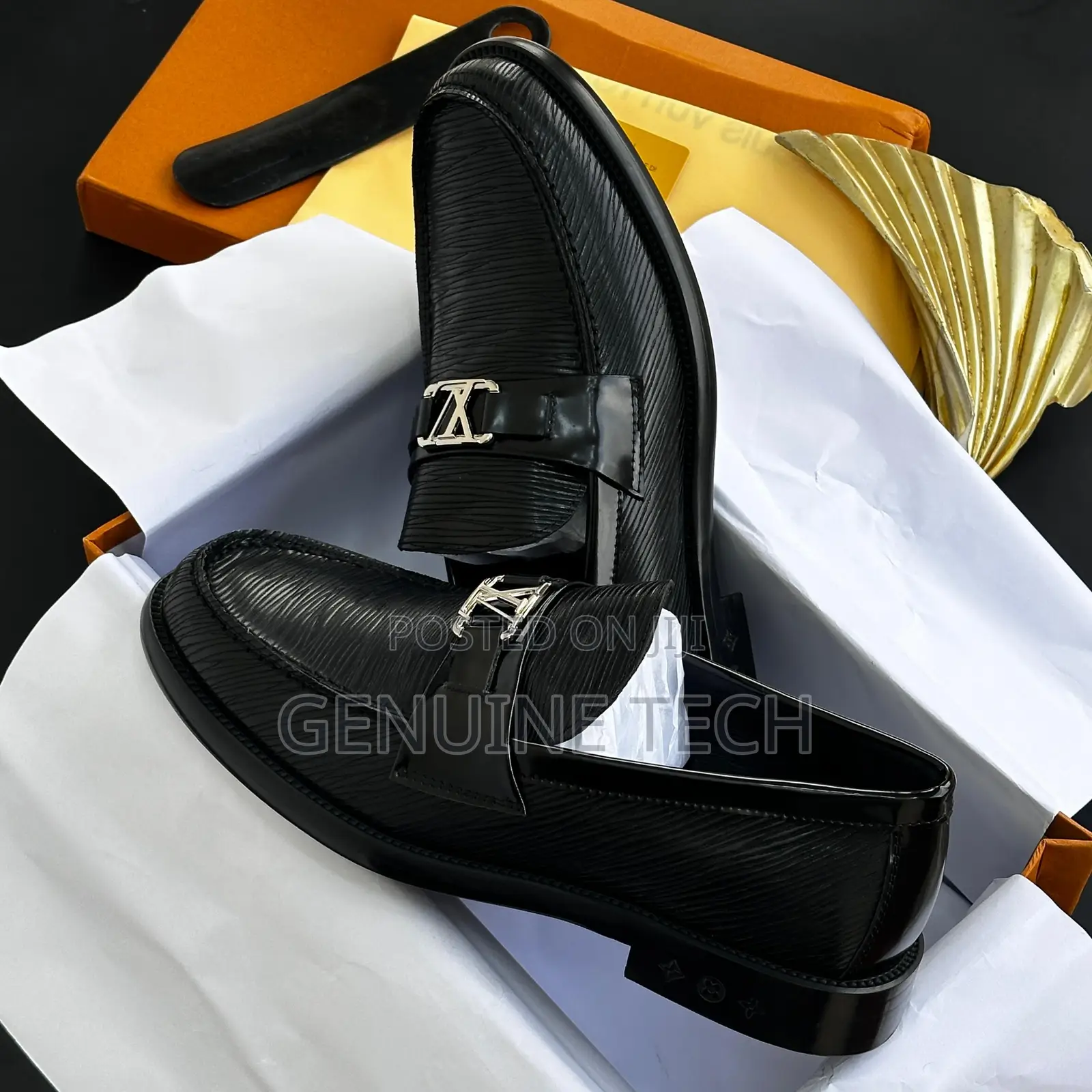 *Louis Vuitton Best View|