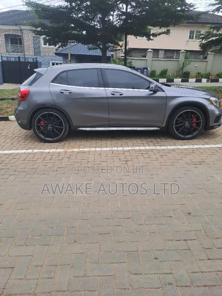 Mercedes-Benz GLA-Class 2017 Gray