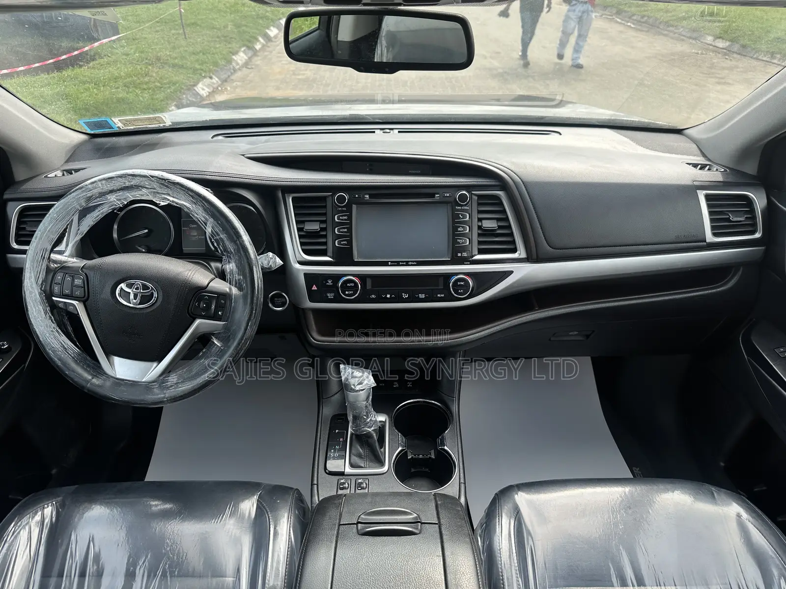 Toyota Highlander XLE V6 4x4 (3.5L 6cyl 6A) 2016 Gray