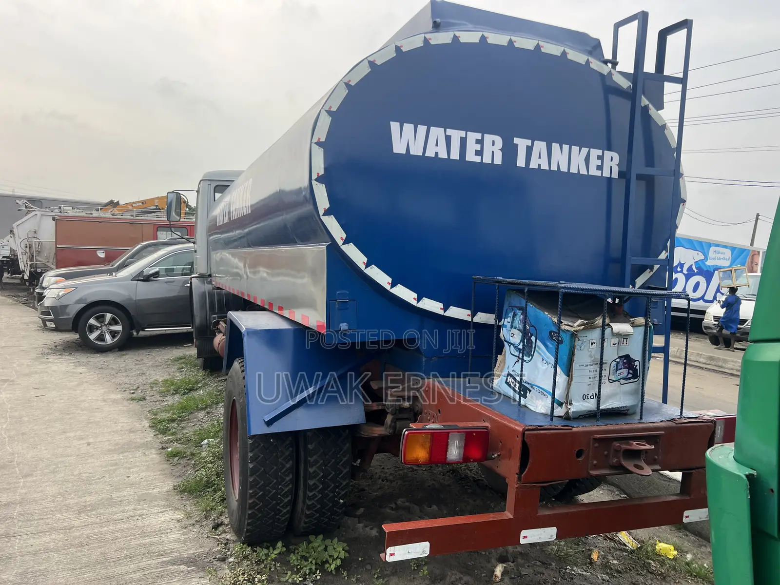 Very Sharp Mercedes Benz 1412 Water Tanker Truck