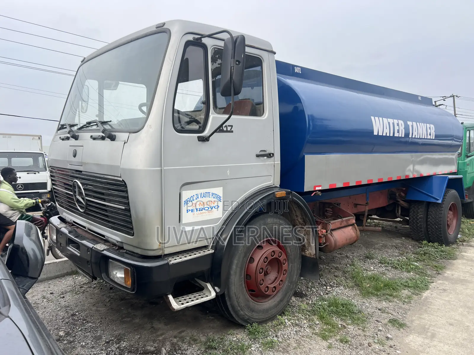 Very Sharp Mercedes Benz 1412 Water Tanker Truck