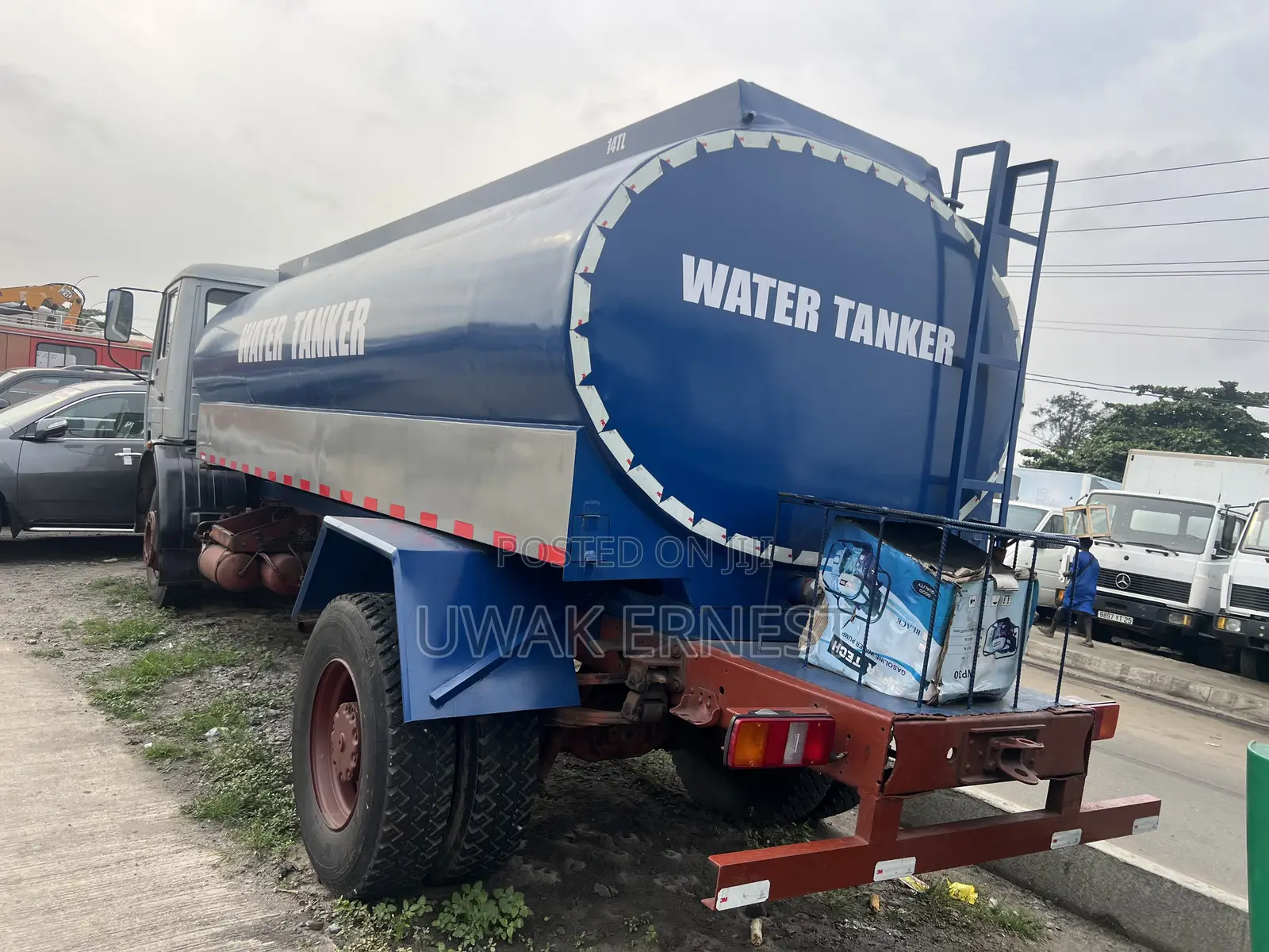 Very Sharp Mercedes Benz 1412 Water Tanker Truck