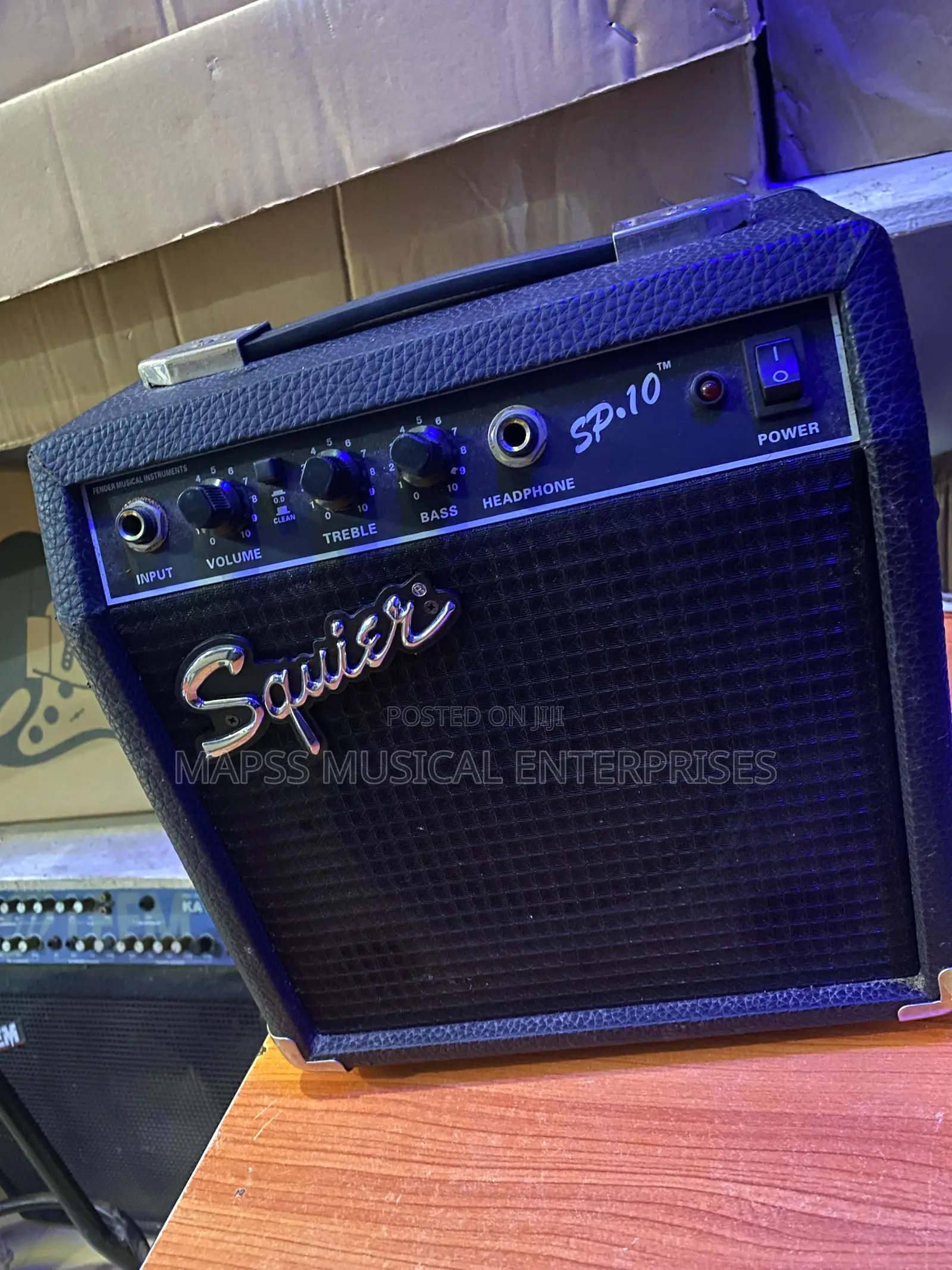 Squier Sp-10 Guitar Amplifier