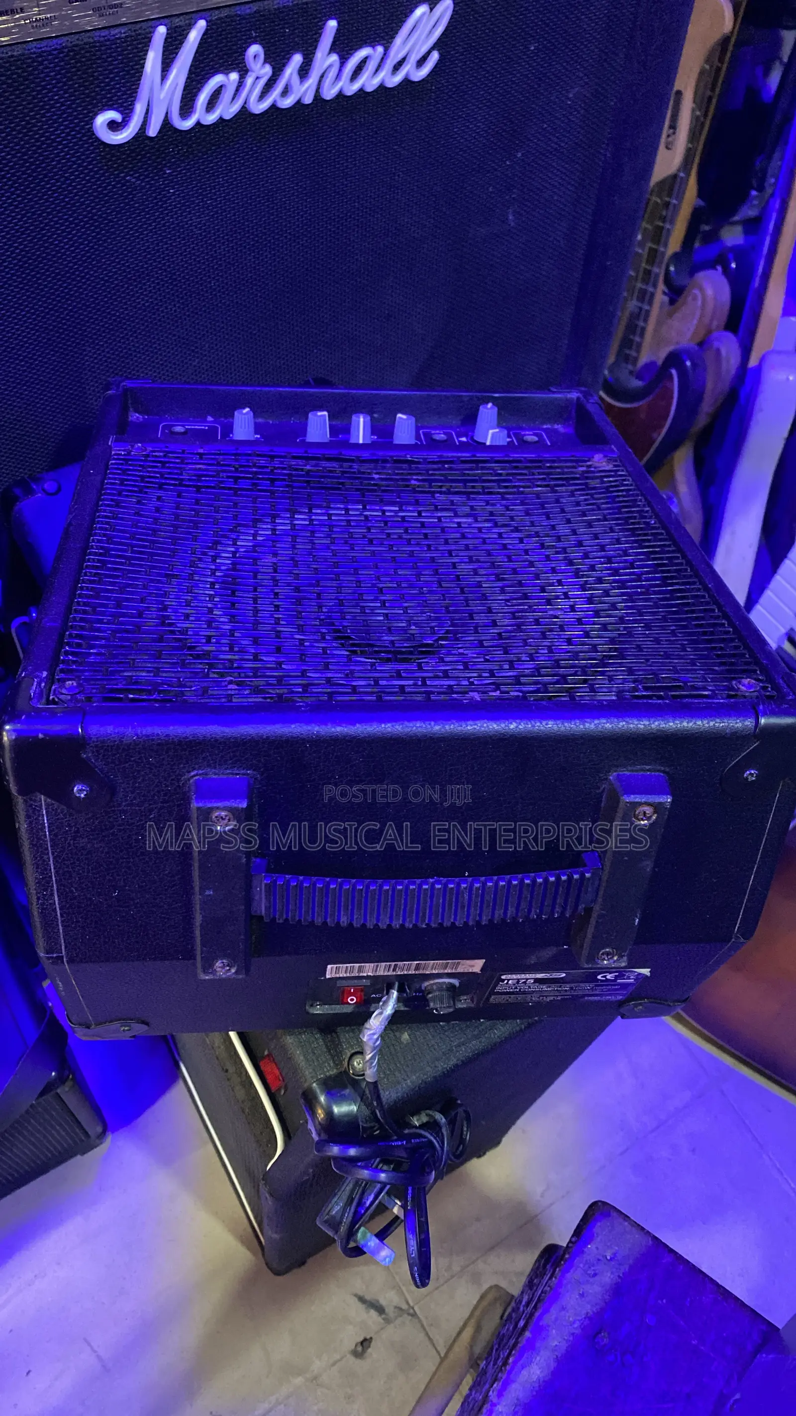 Stage Amp Series Guitar Amplifier Je75