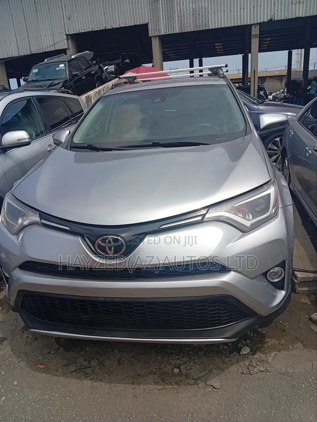 Toyota RAV4 LE FWD (2.5L 4cyl 6A) 2016 Silver