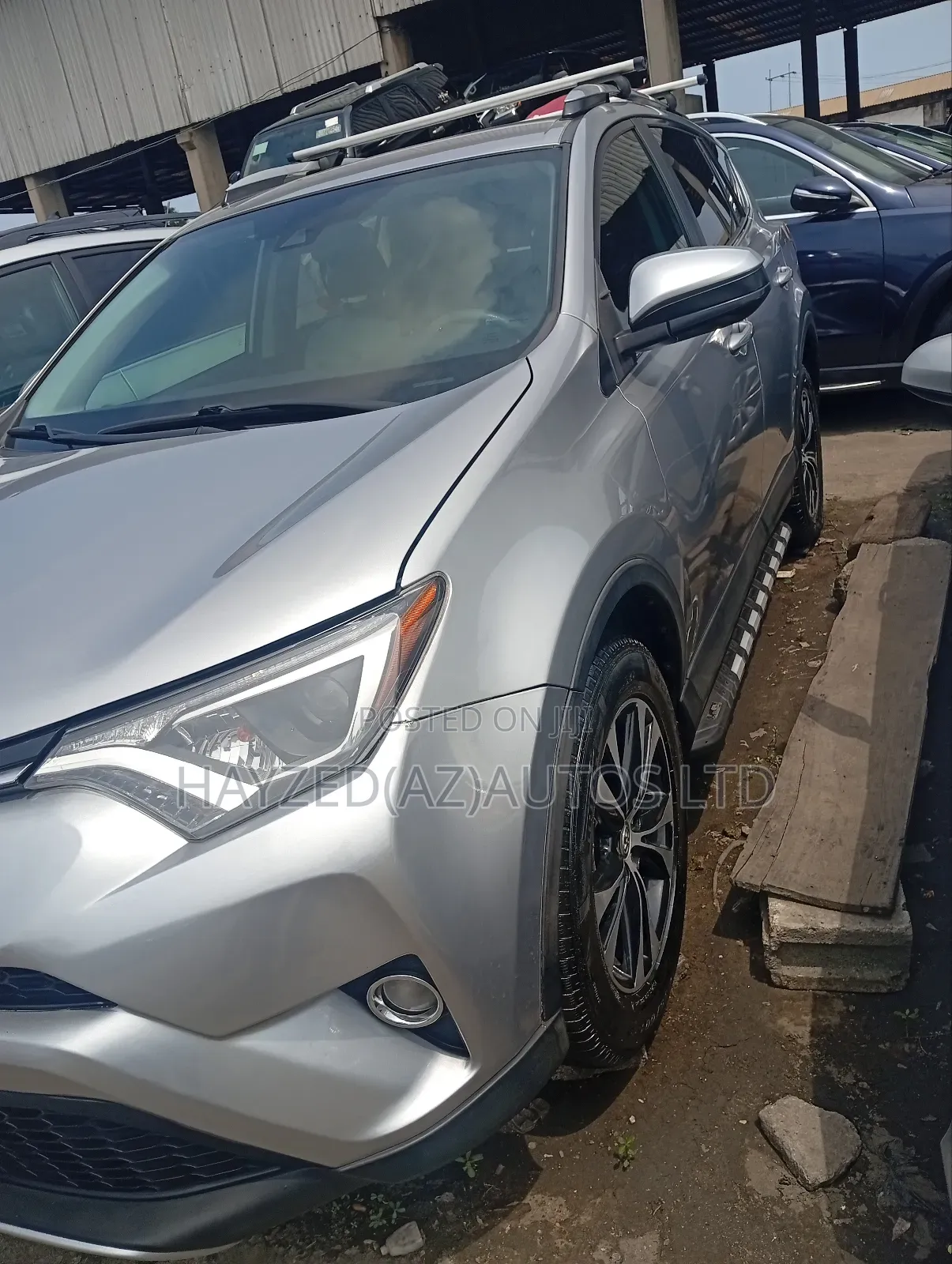 Toyota RAV4 LE FWD (2.5L 4cyl 6A) 2016 Silver