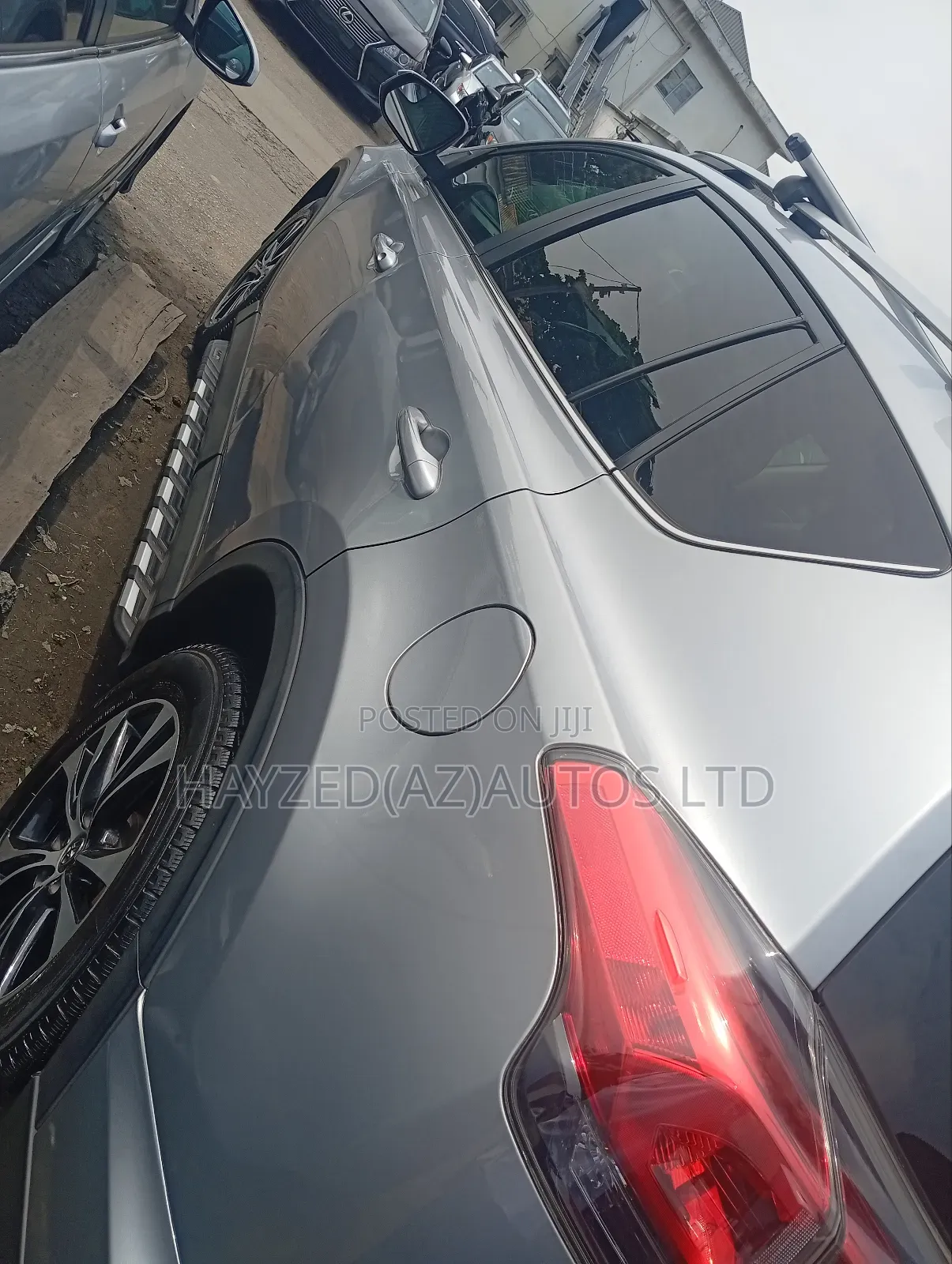 Toyota RAV4 LE FWD (2.5L 4cyl 6A) 2016 Silver