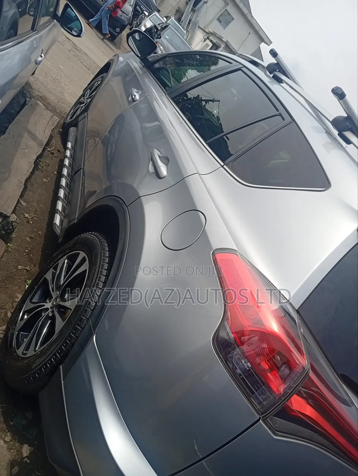 Toyota RAV4 LE FWD (2.5L 4cyl 6A) 2016 Silver