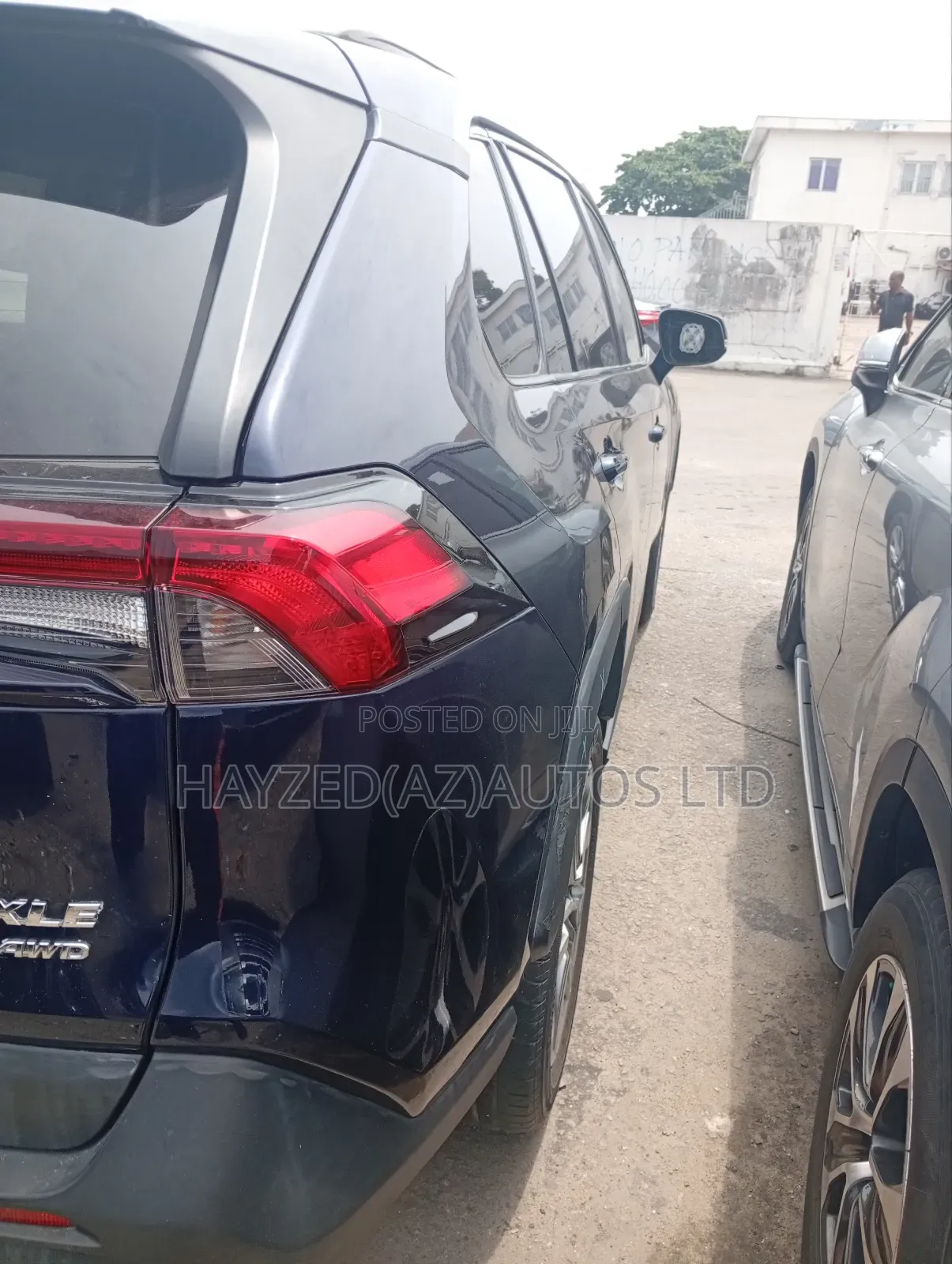 Toyota RAV4 Limited AWD 2023 Blue