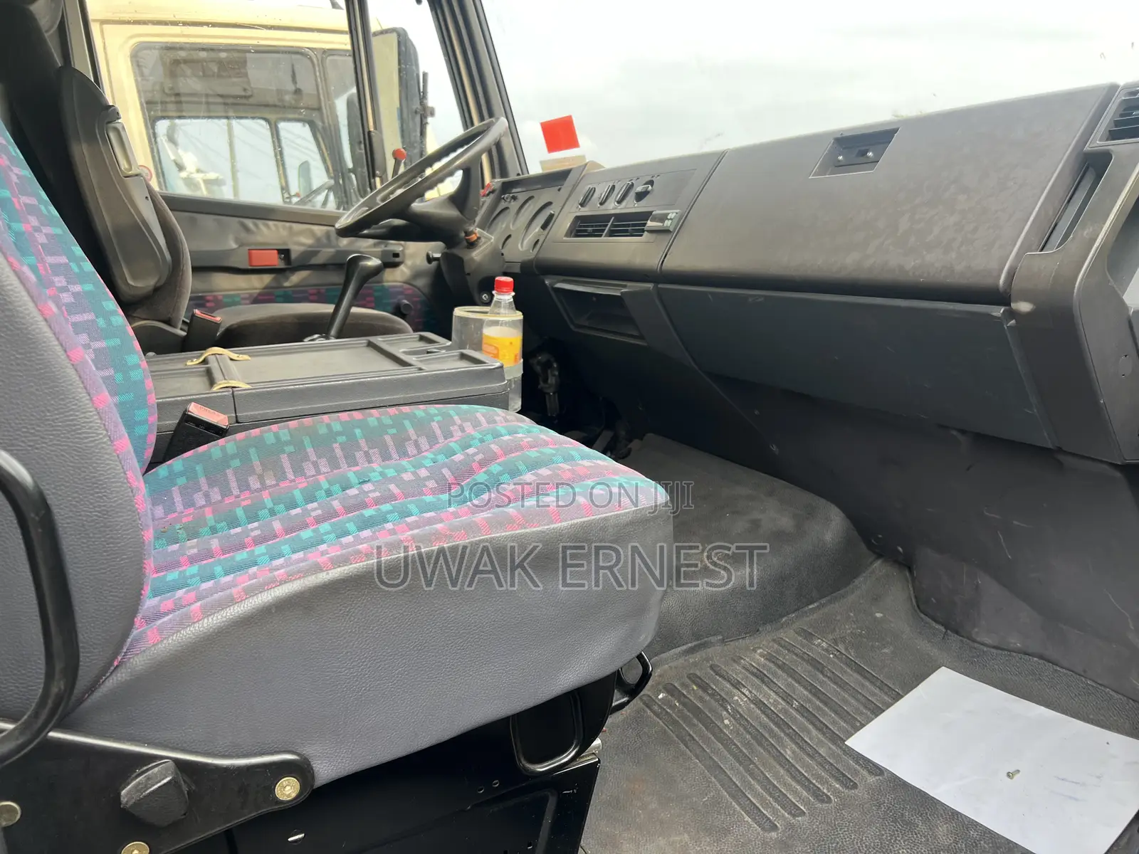 Mercedes Benz 814 Cooling Van Truck