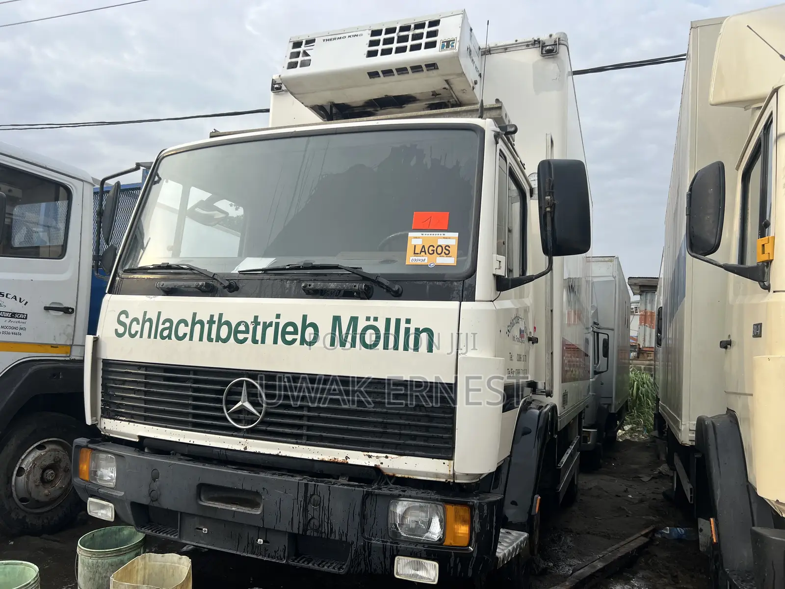 Mercedes Benz 814 Cooling Van Truck
