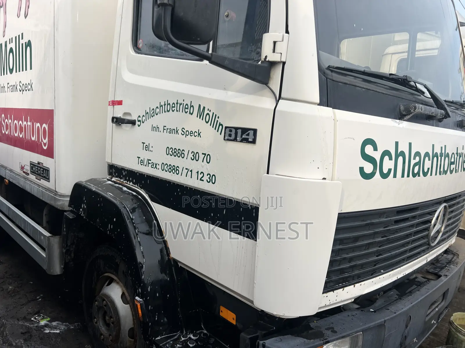 Mercedes Benz 814 Cooling Van Truck